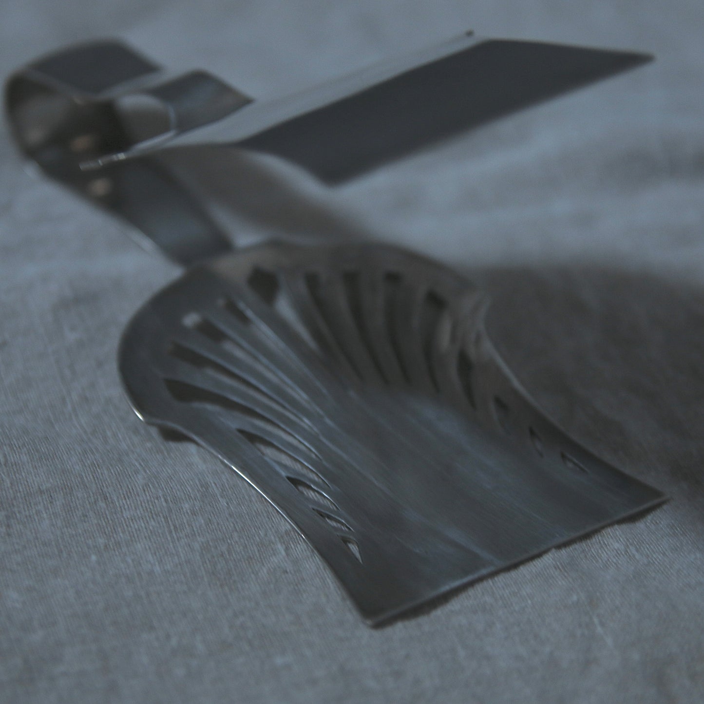 Asparagus tongs