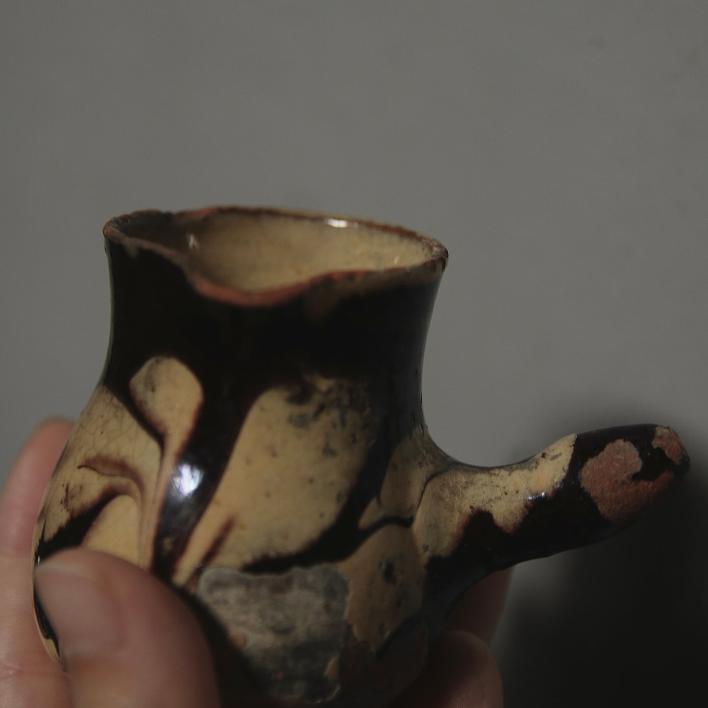 Milk pot