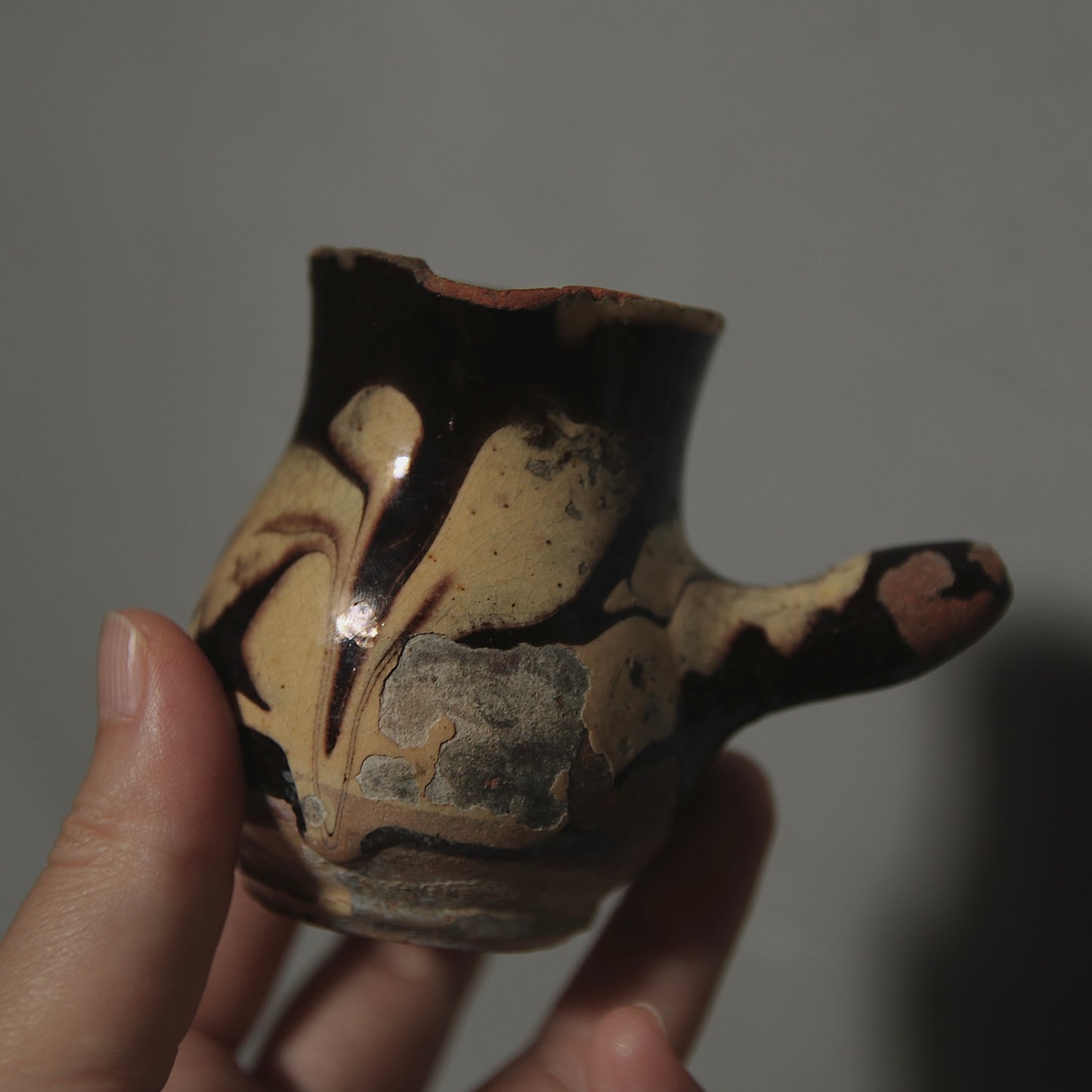 Milk pot