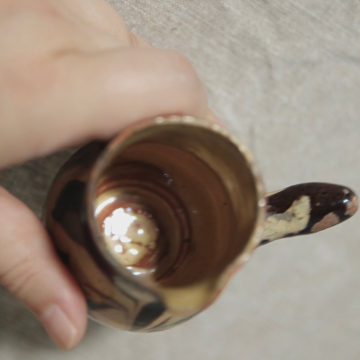 Milk pot