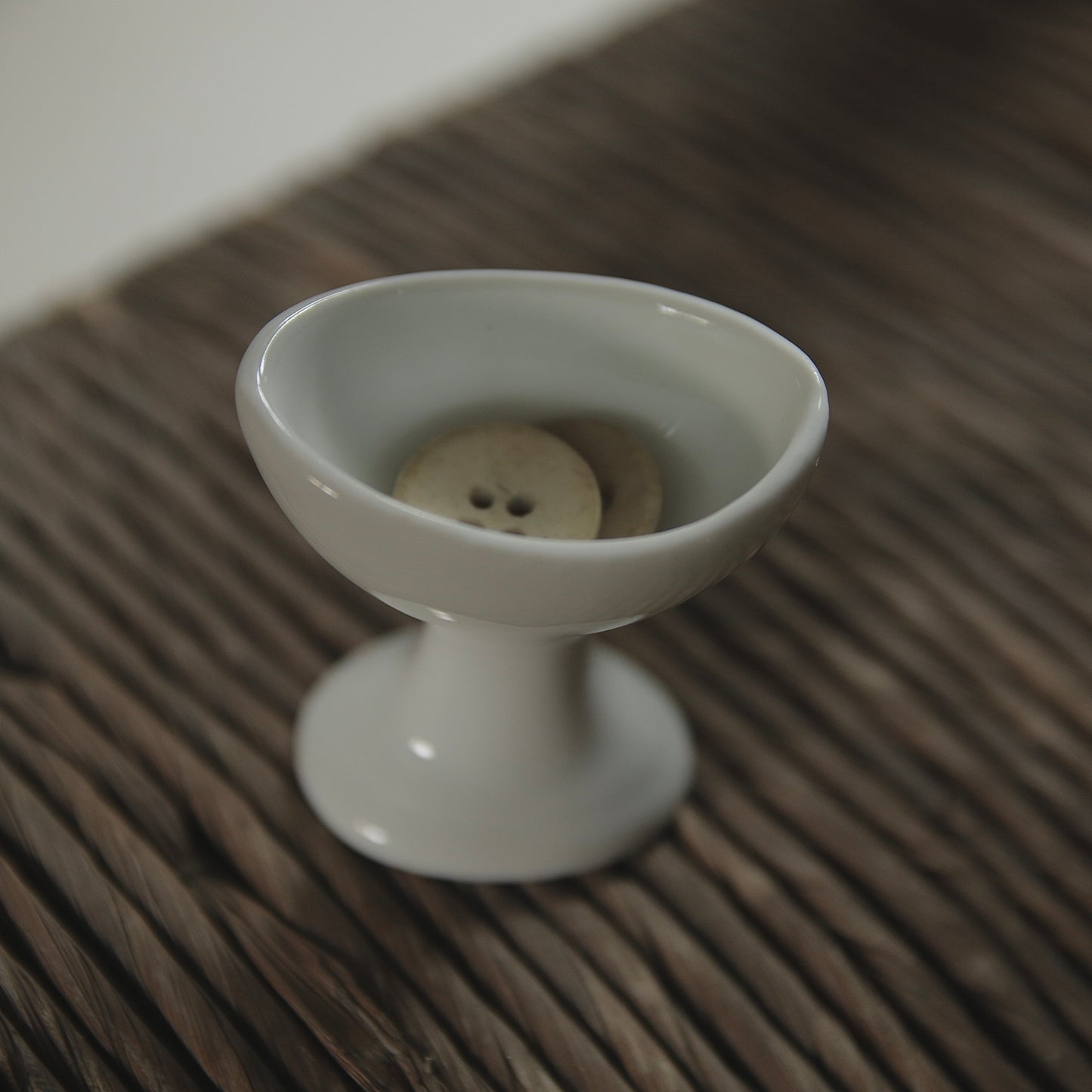 Eye wash cup
