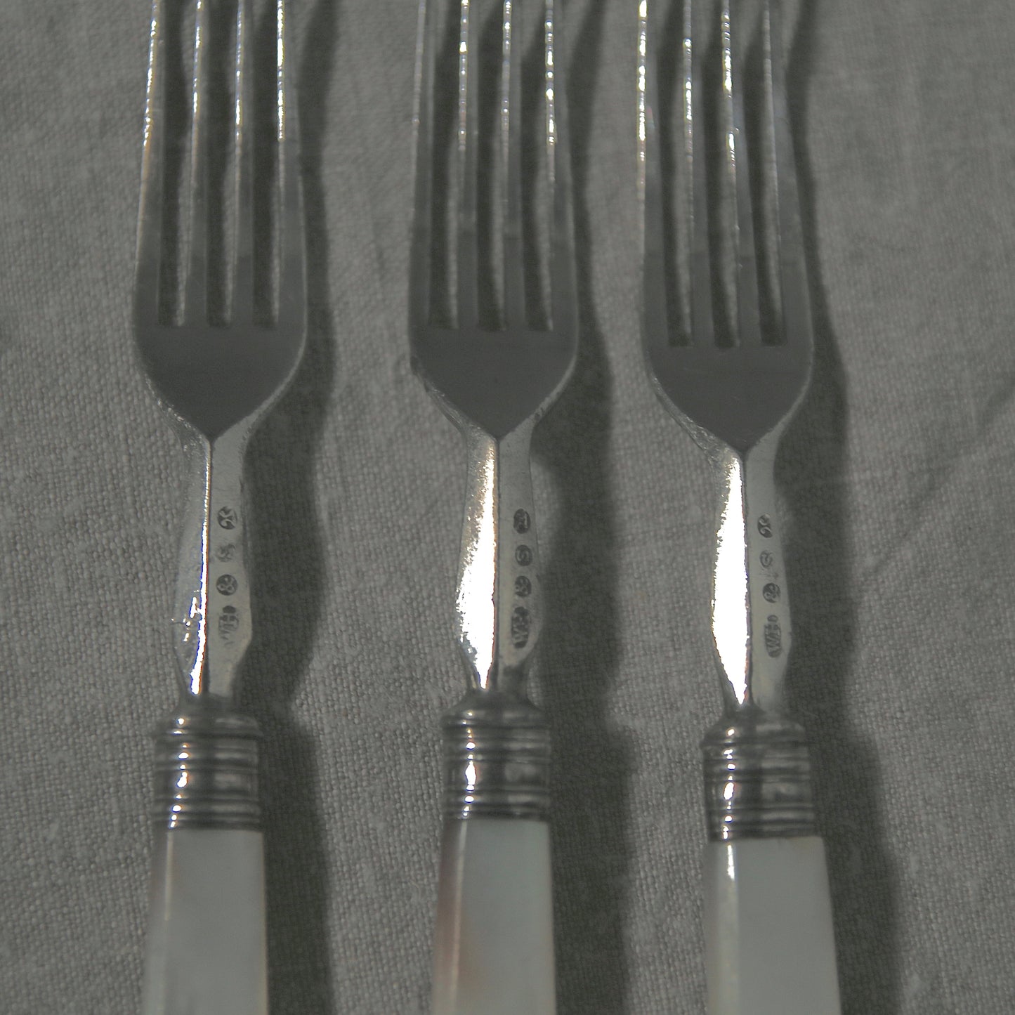 Mother of pearl dessert fork B