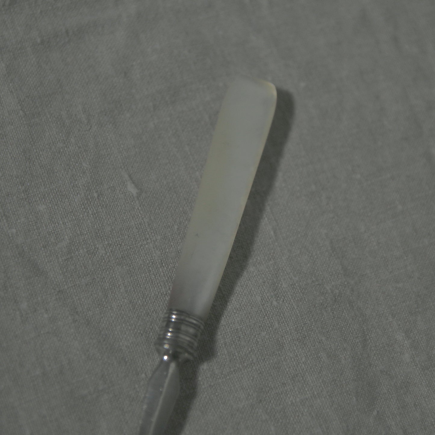 Mother of pearl dessert fork C