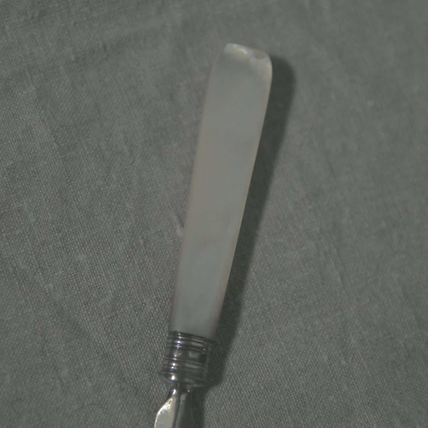 Mother of pearl dessert fork B