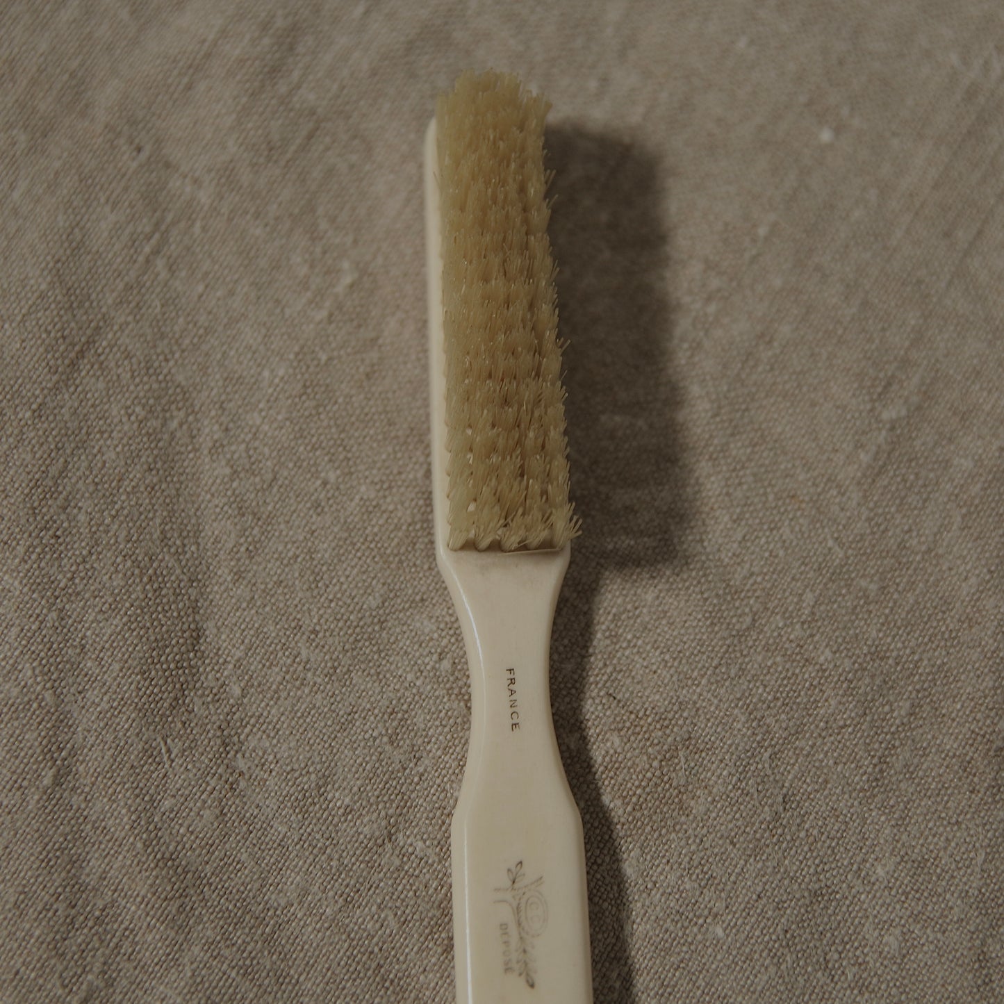 Brush B