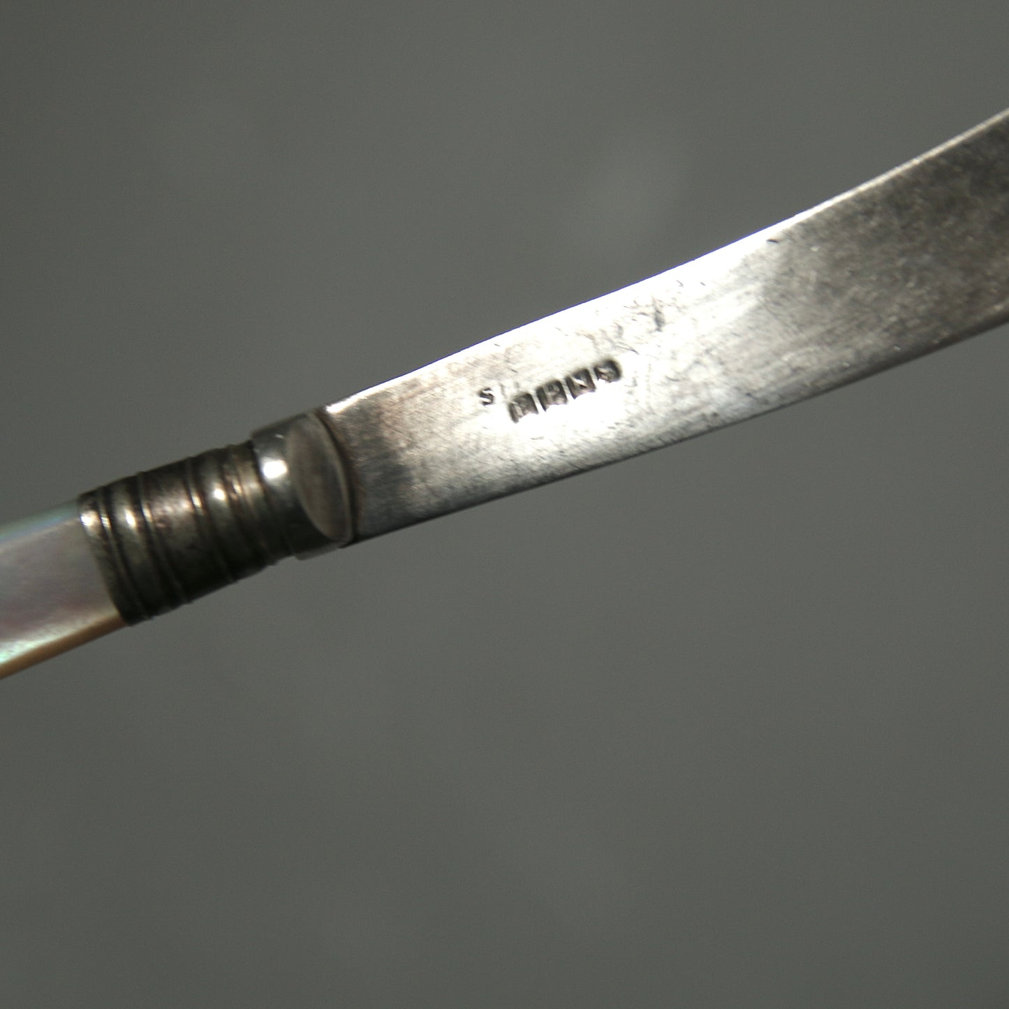 Mother of pearl butter knife A