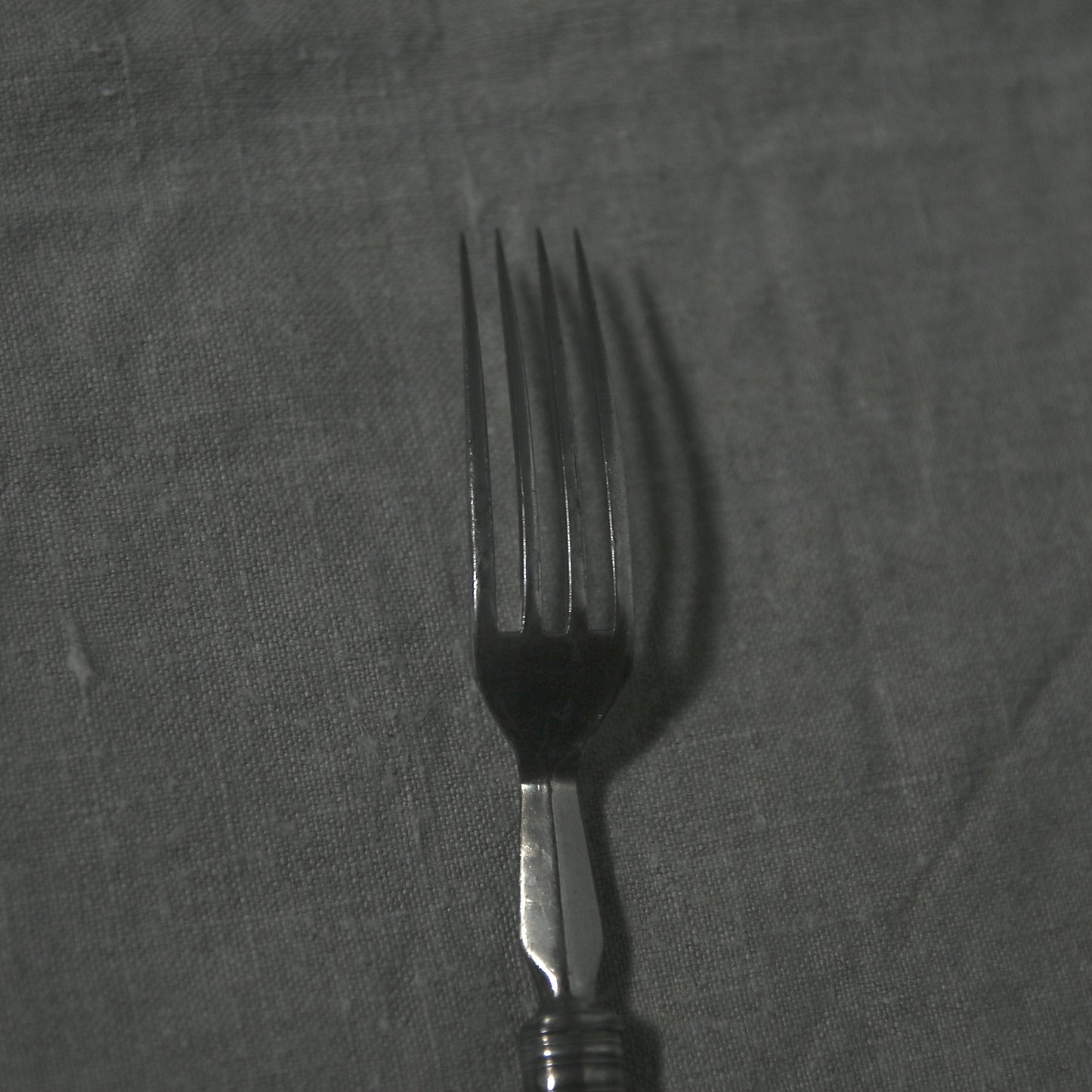 Mother of pearl dessert fork B