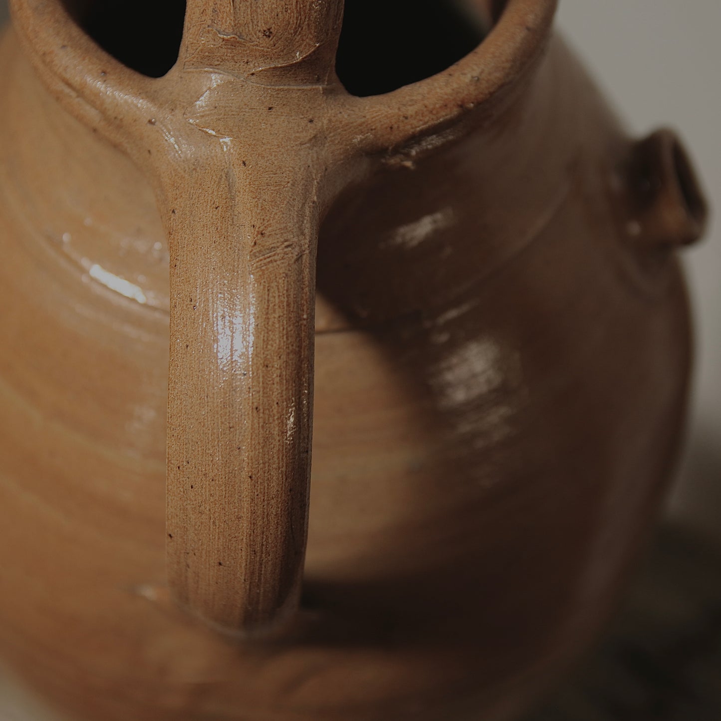 olive oil pot