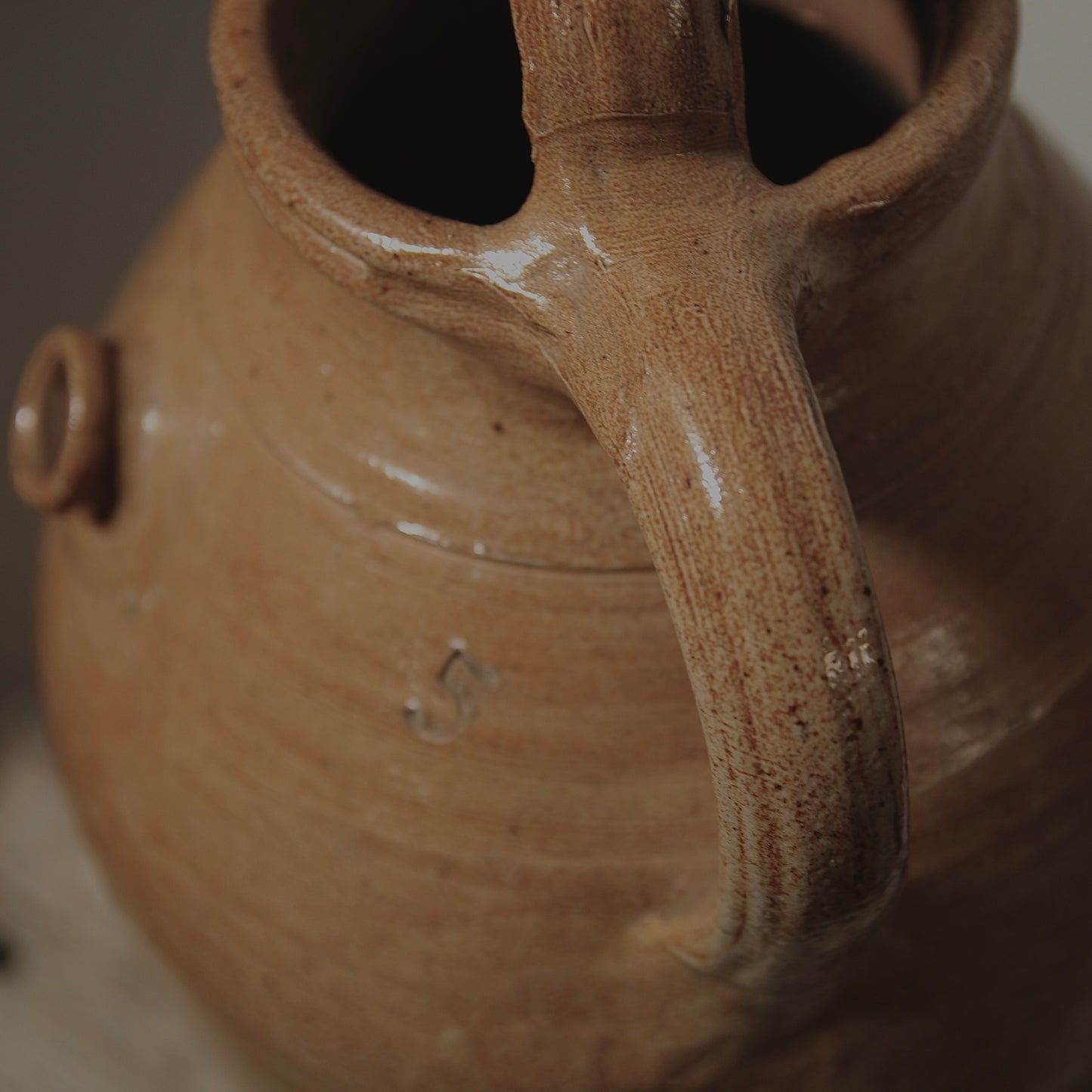 olive oil pot