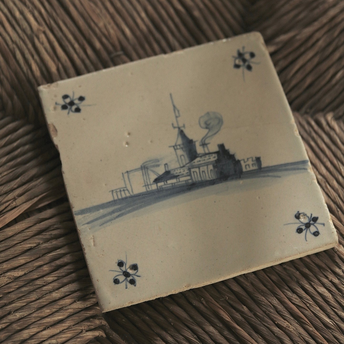 Delft Tile D