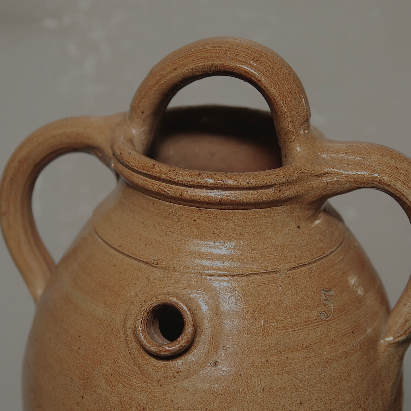 olive oil pot