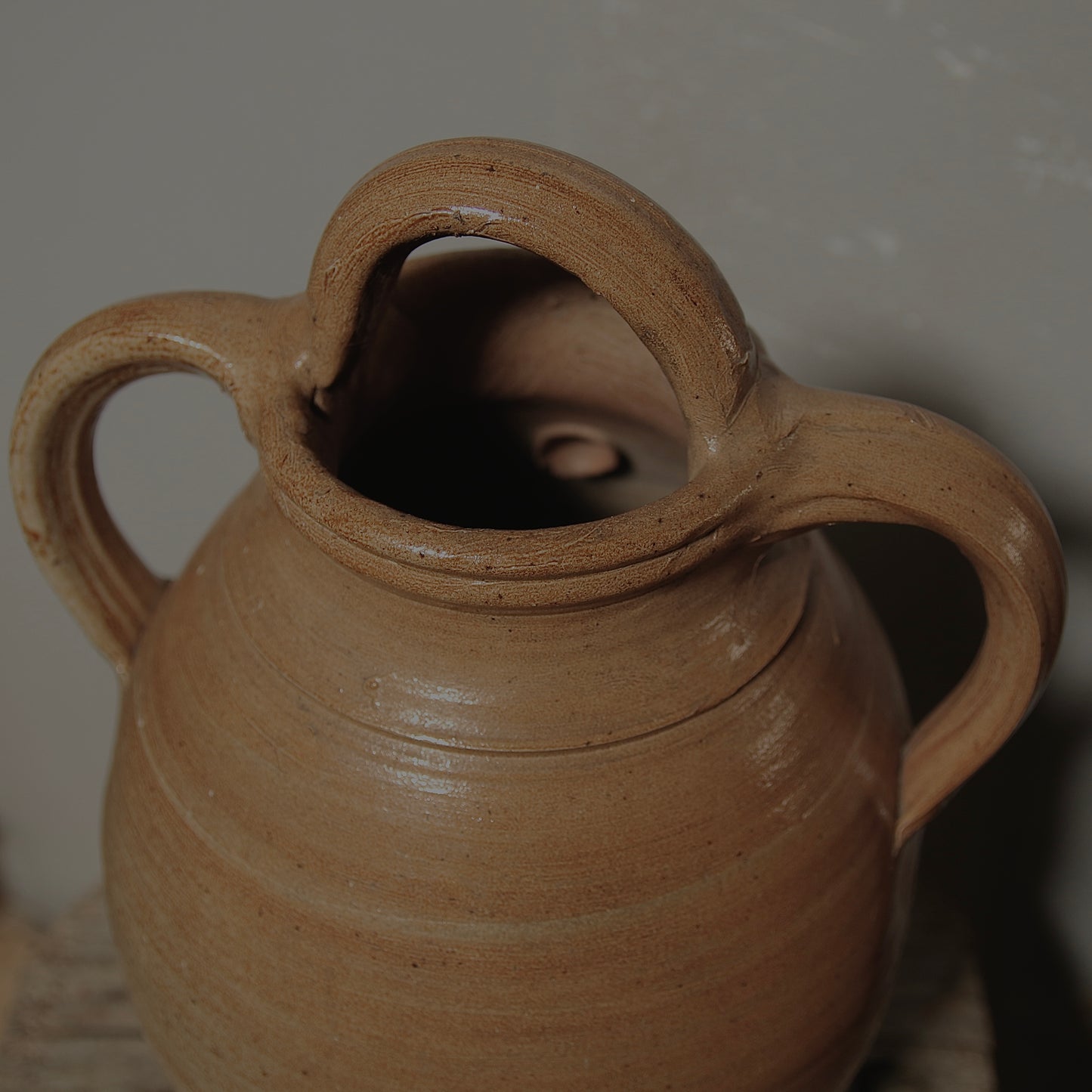 olive oil pot